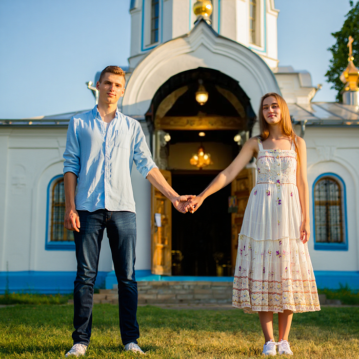    Могут ли венчаться парень и девушка, которые когда-то были друг другу сводными братом и сестрой?