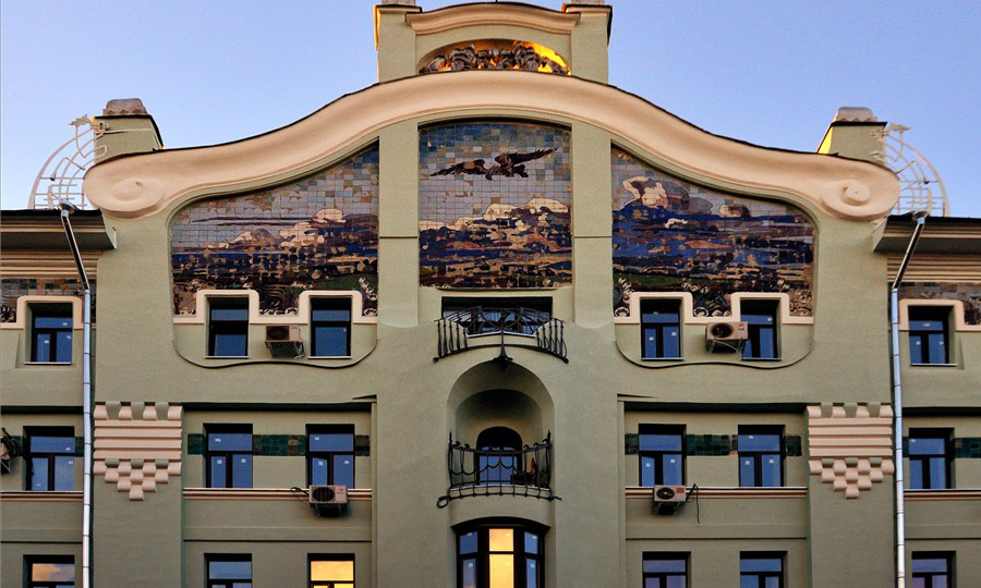 КУЗНЕЦКИЙ МОСТ. ДОМ СОКОЛЪ. ИСТОРИЯ ЗАБЫТОГО ВЛАДЕЛЬЦА.