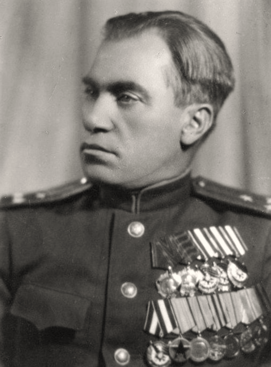 Илья Григорьевич Старинов.