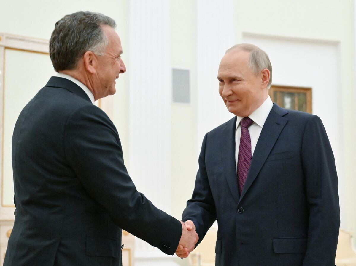    Президент Владимир Путин встретился со спецпосланником президента США Стивеном Уиткоффом© РИА Новости . Кристина Кормилицына