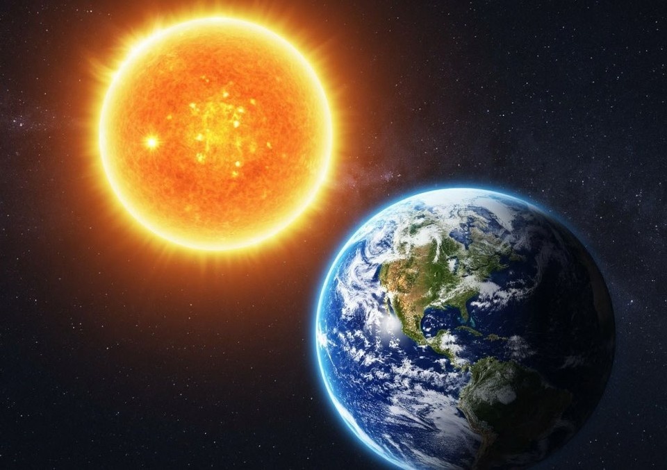    Мониторинг солнечной активности ведется непрерывно. Изображение создано нейросетью.