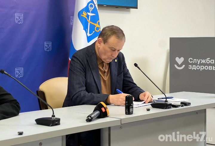 Александр Дрозденко озвучил планы по ремонту и строительству дорог в Ленобласти на 2026 год