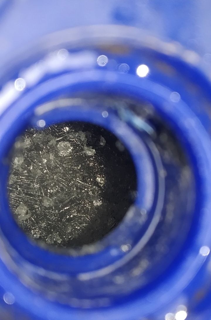 После снижения плотности электролита ниже 1,1г\см3, произошло замерзание жидкости в банке при температуре -10С.