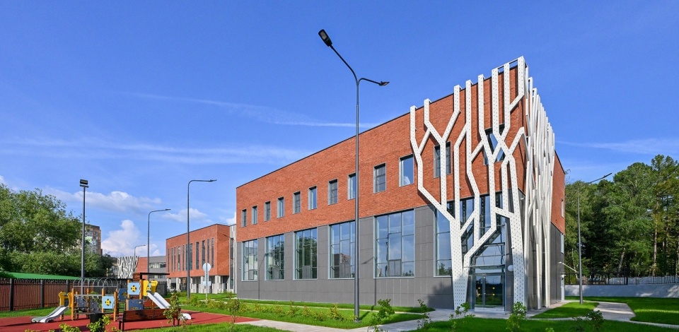     Владимир Ефимов: девять социальных объектов возвели и реконструировали за счет бюджета в ТиНАО в 2025 году