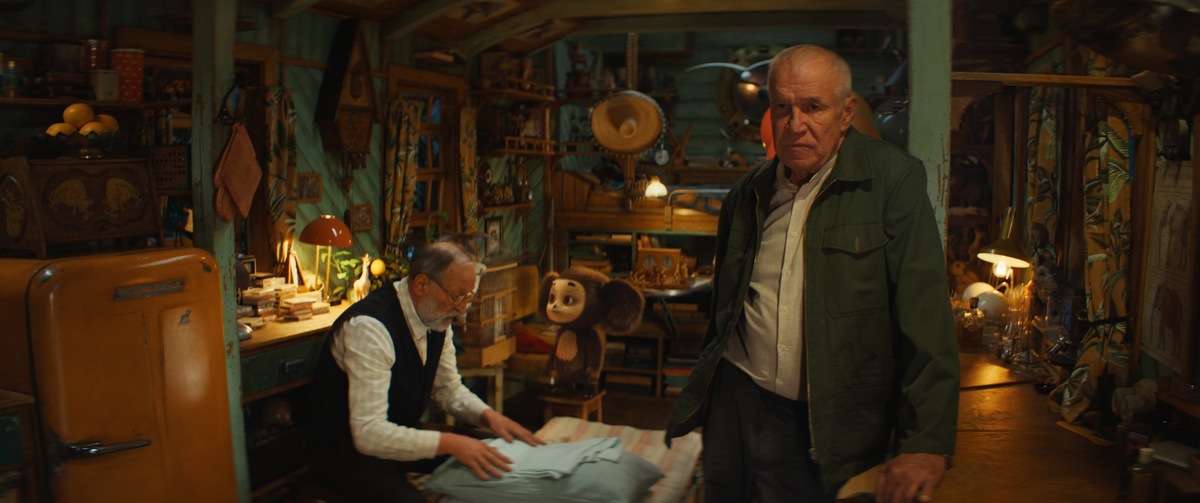 Кадр из фильма "Чебурашка-2"