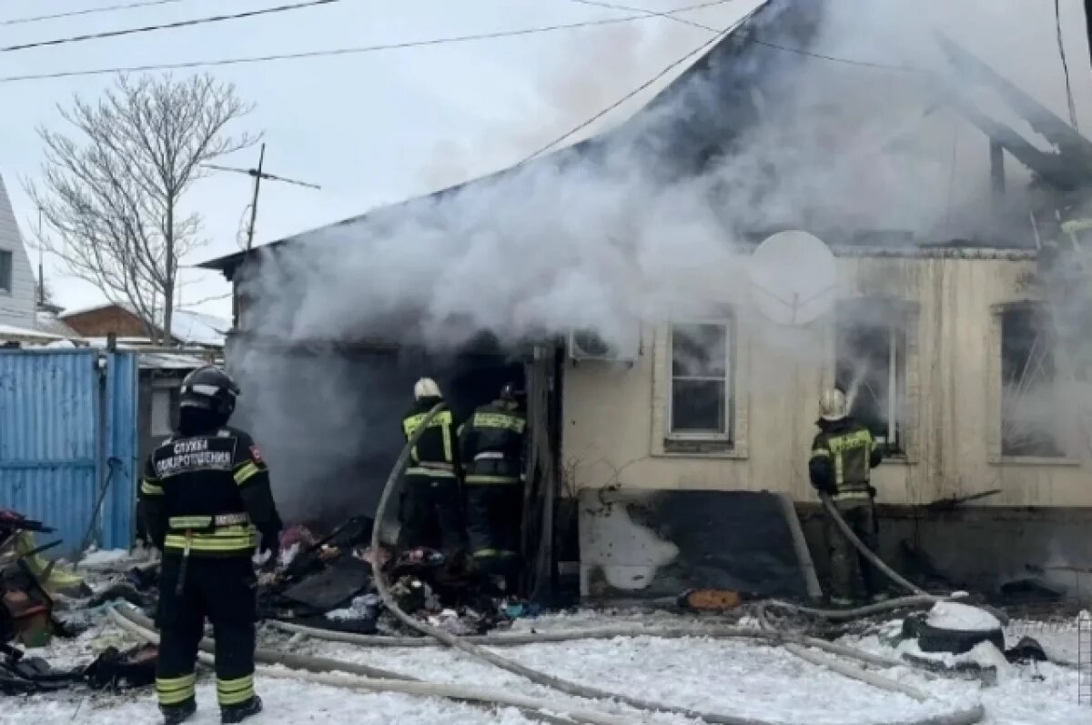    В Астрахани горело два дома на площадь 250 кв. м.