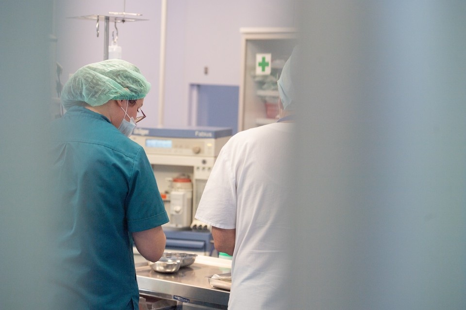    Московские врачи спасли восьмилетнего мальчика, которого переехал мусоровоз Алексей БУЛАТОВ