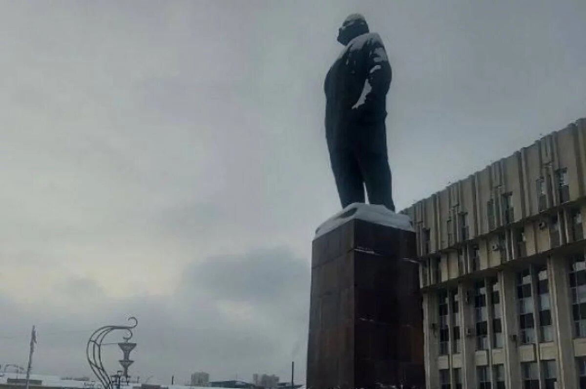    Туляки почтили память Ленина, который к городу относился настороженно