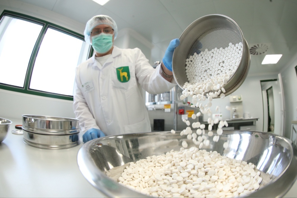    Среди основных направлений сотрудничества и кооперации Беларуси и России названа фармацевтика. / Сергей Куксин