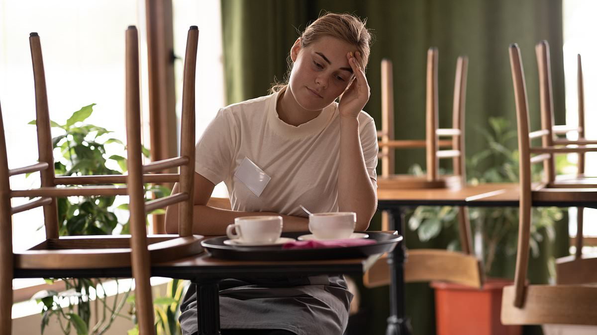 Почему в Москве начали массово закрываться рестораны и бары?