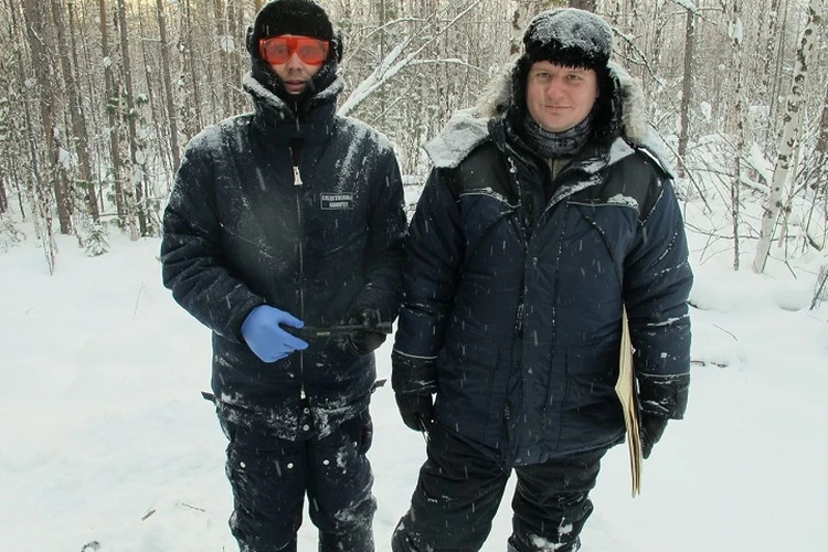 Следователь криминалист и следователь на месте происшествия Фото: СУ СКР по ХМАО

