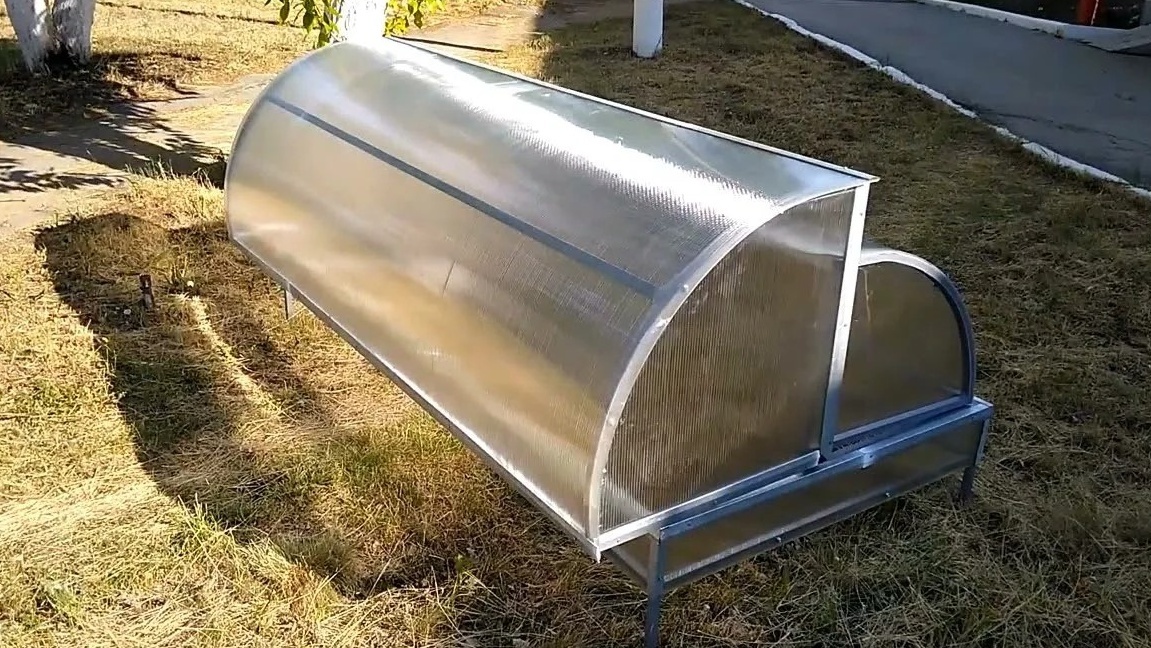  Первый парник за 1200 рублей - отличное начало для новичка