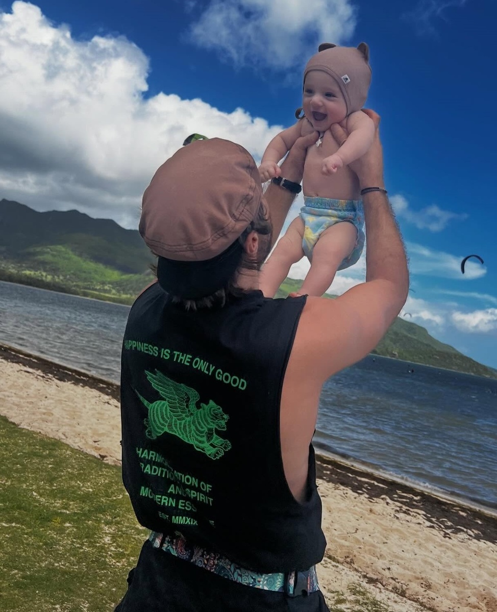    Илья Глинников подтвердил, что стал отцомСоцсети Ильи Глинникова