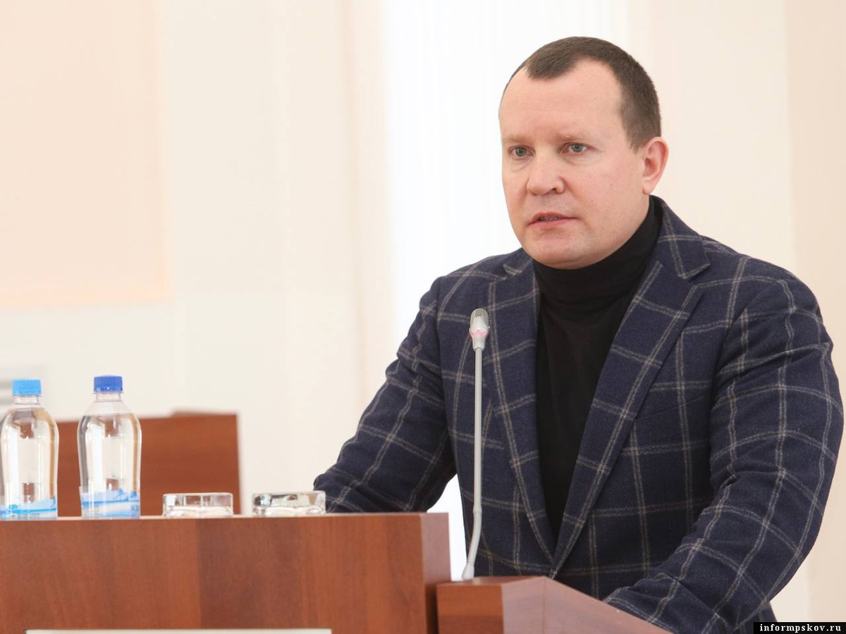 Олег Брячак. Фото: пресс-служба Псковского областного Собрания депутатов