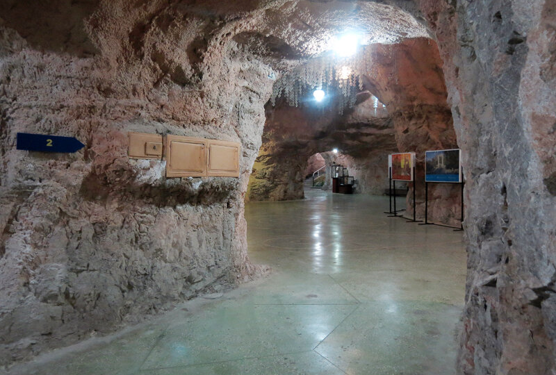 Музей под сводами пещеры. Удивительное советское наследие в Киргизии