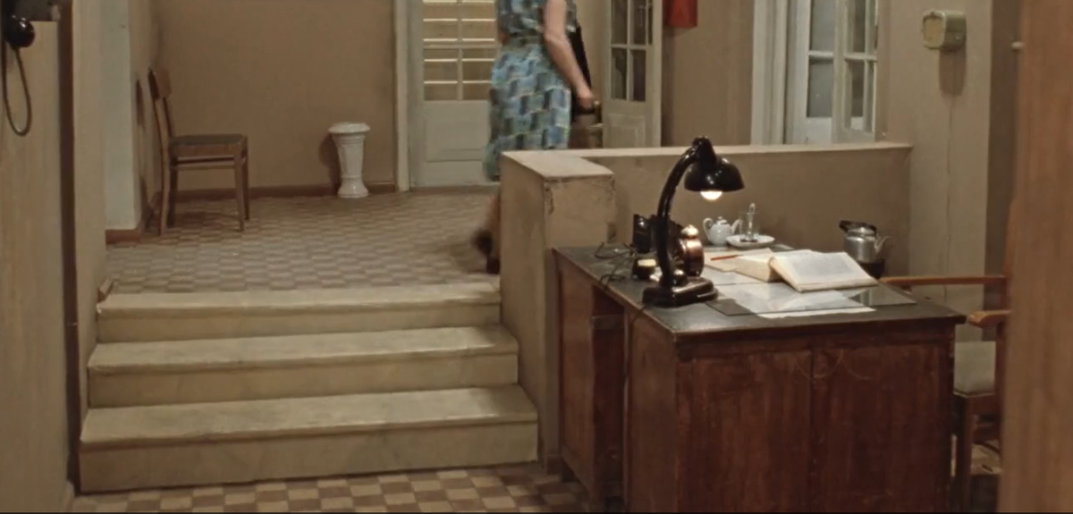 Кадр из фильм «Москва слезам не верит»