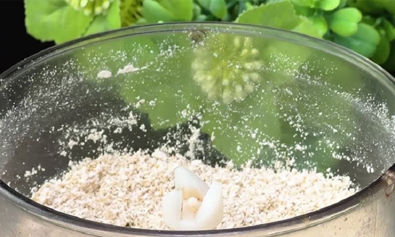 Домашние пирожные из овсянки: десерт с отсылкой к высокой кухне и абсолютной пользой