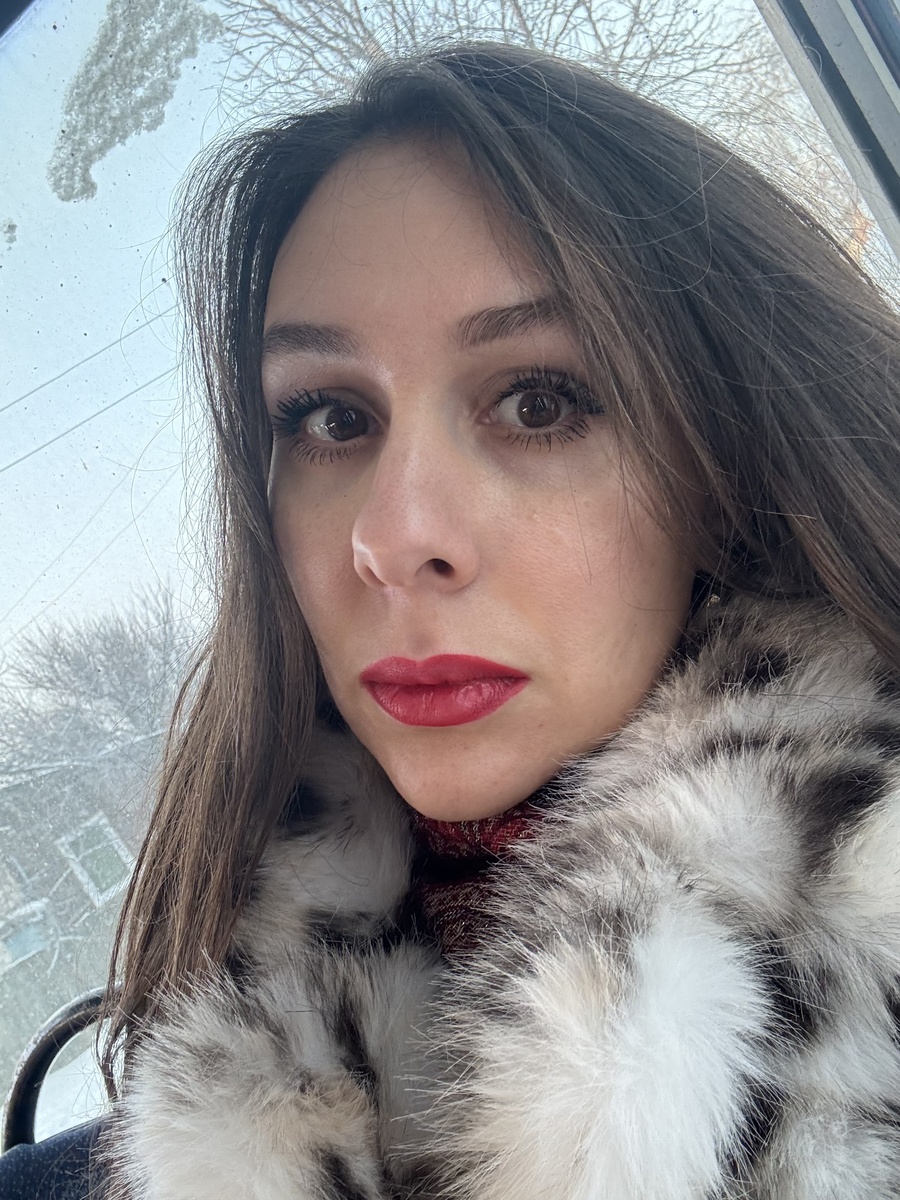 Радуюсь возможности носить свои шубки)