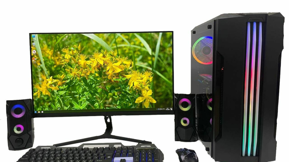    Два ПК в одном корпусе — гениально или странно