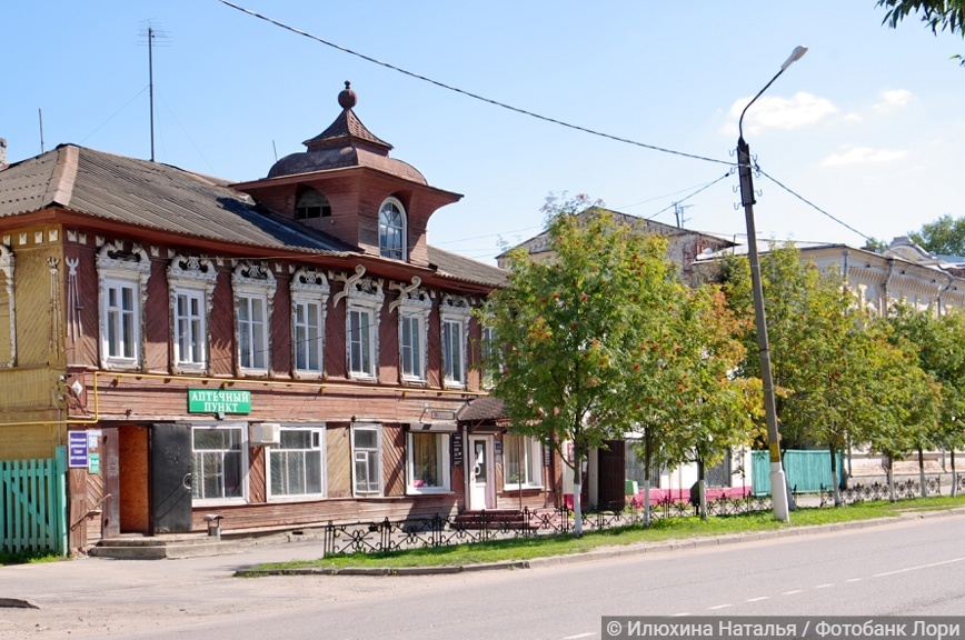 Жилой дом Трусова с магазином