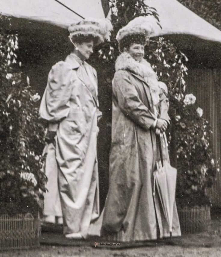 Александра Федоровна и Мария Федоровна 
