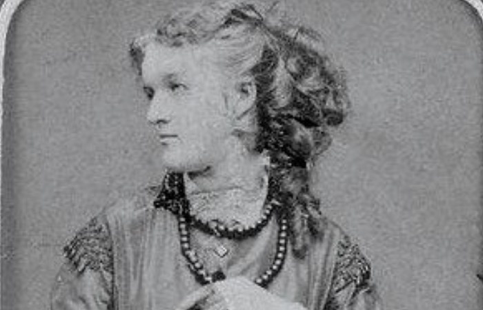 Она очаровывала не красотой, а уверенностью в себе.