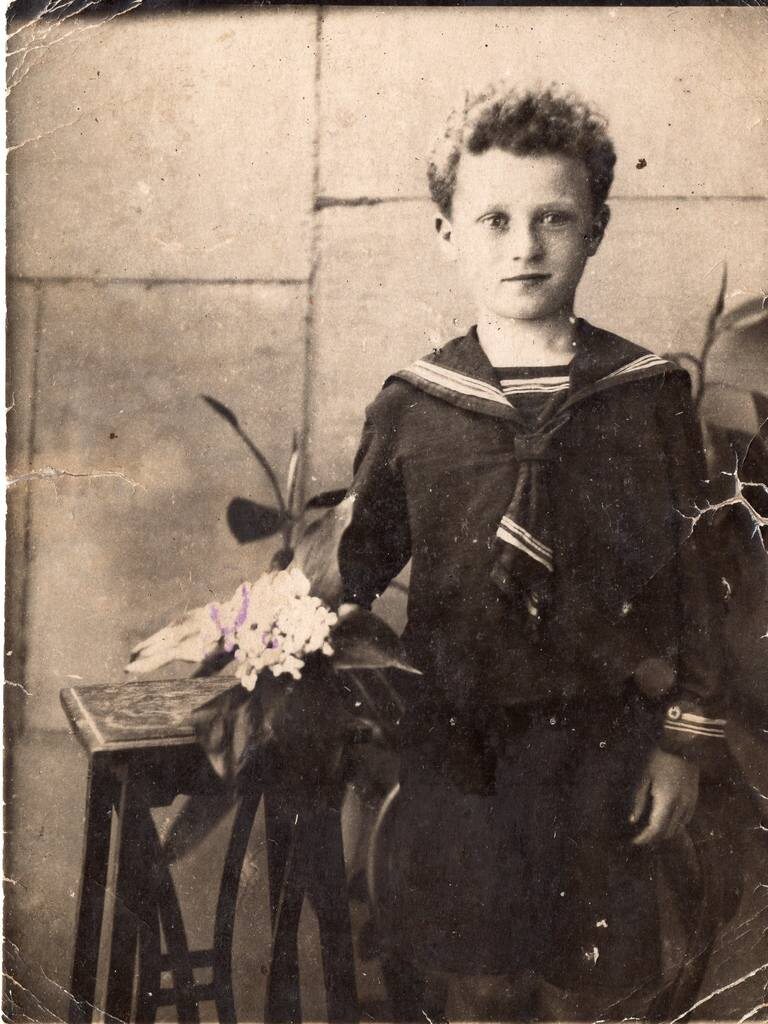    Женя Соловьёв в Валуйках. 12 июня 1941 года / Фото: личный архив Елены Зюниной