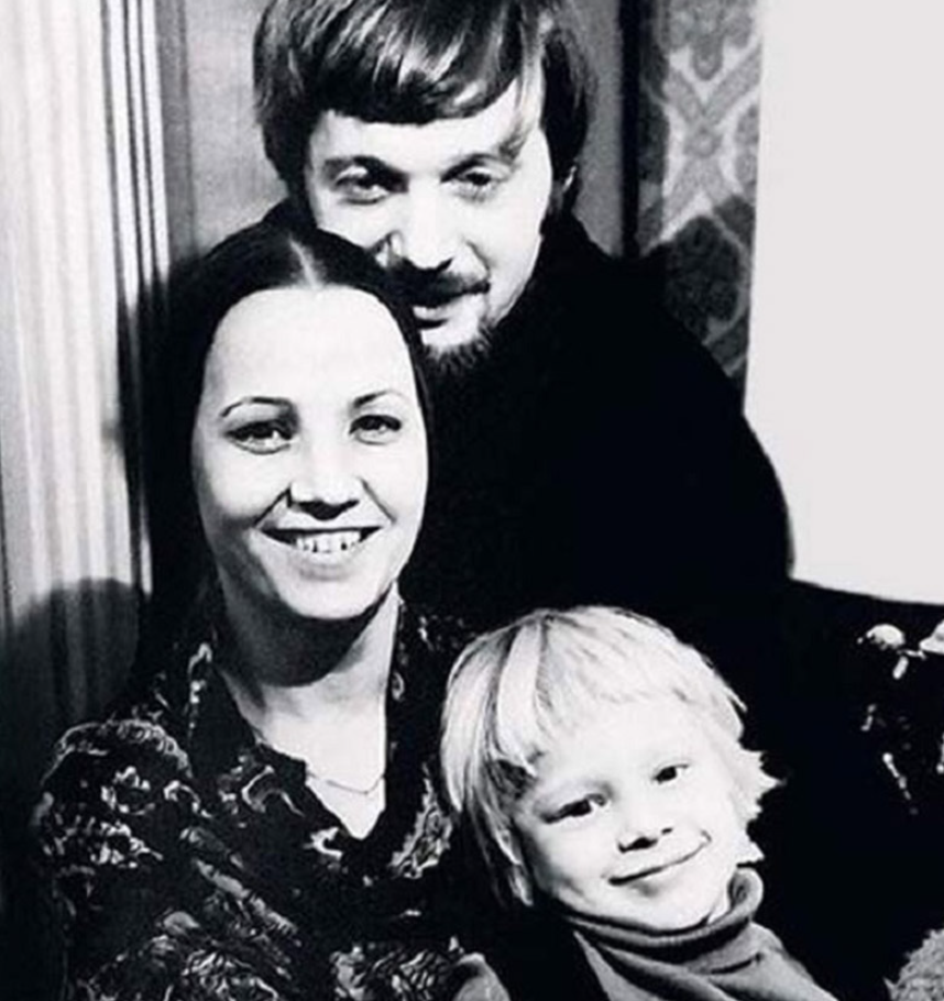 Нина Русланова с мужем и дочерью