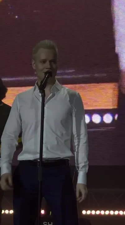 Фото из открытых источников. Шаман на концерте в Красногорске.