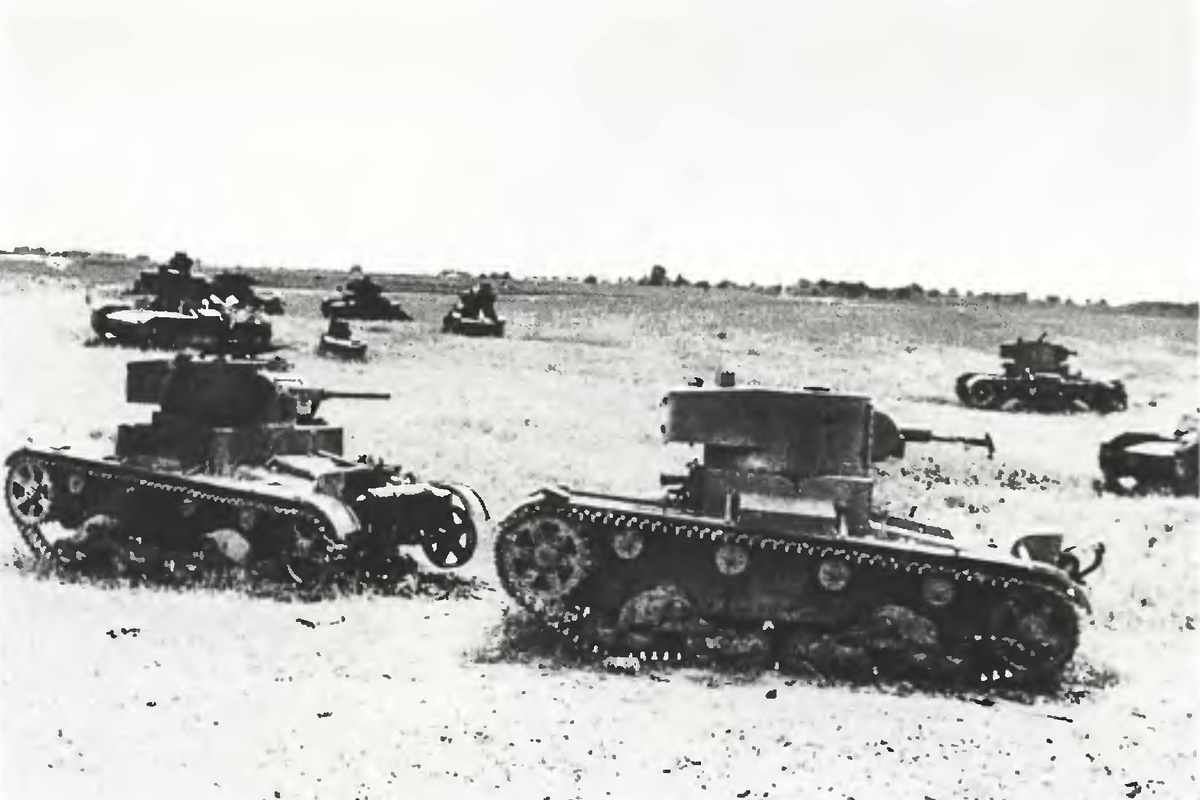 Телетанки: первый танк без экипажа и управляется из второго танка