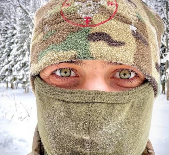 Белый снег, он не должен был таять