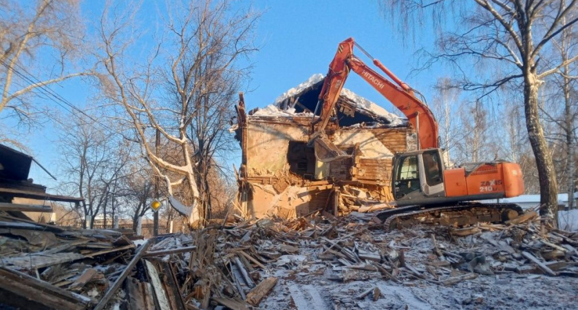    Фото администрации города Кирова