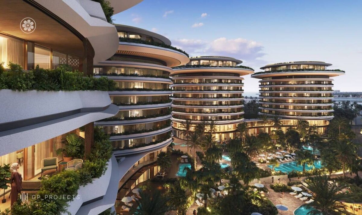 На рынке Дубая почти не осталось проектов, где локация, формат и бренд сходятся в одной точке.
Edition Residences Dubai — именно такой случай.

Это последний участок на первой береговой линии JBR / Dubai Harbour.
Нового строительства у моря здесь больше не будет — дальше только вторичный рынок.