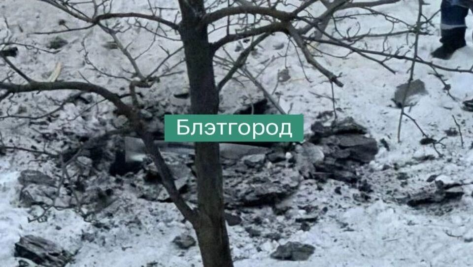 Фото: блэтгород В Белгороде вечером 21 января на Харьковской горе был обнаружен неразорвавшийся снаряд.