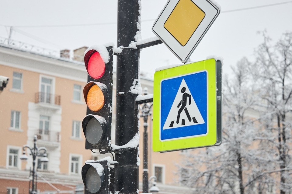   Нарушение водителем автобуса прав дорожного движения зафиксировали на видео и опубликовали в сети. Николай ОБЕРЕМЧЕНКО