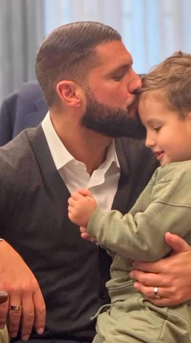     Лев Деньгов с сыном Адамом