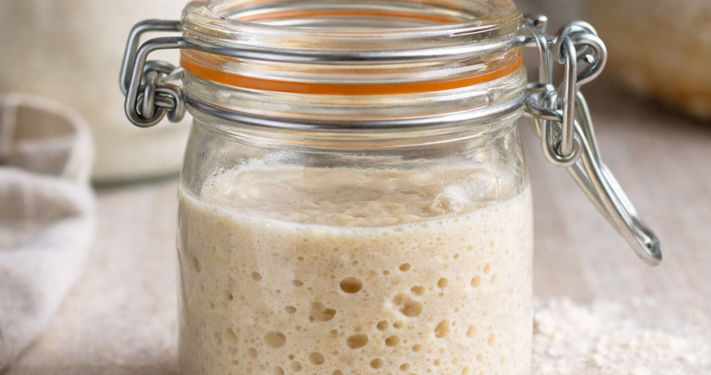 Сколько закваски действительно нужно хранить, если печёшь 1–2 раза в неделю