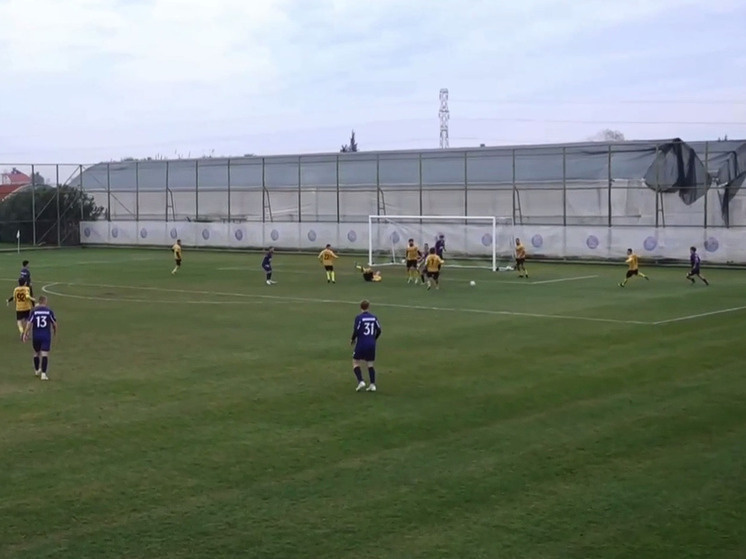     Фото: телеграм-канал ФК «Ленинградец».