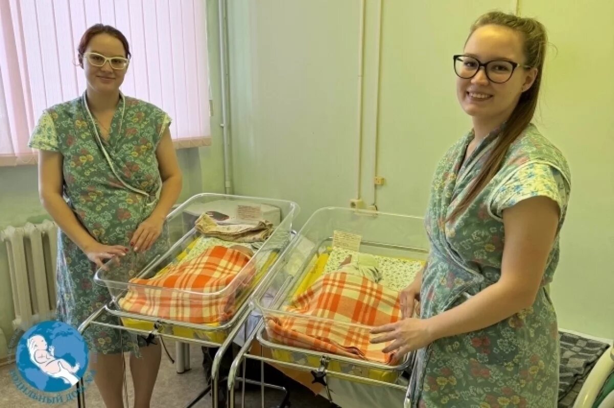    В Иванове сёстры-близнецы родили первенцев в один день