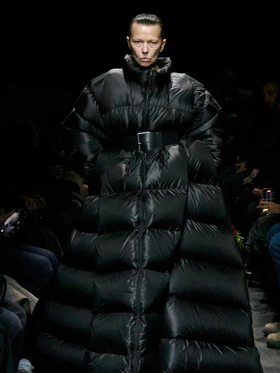    Какую одежду носить зимой? Вот пять модных идей для морозного дня (фото 1)