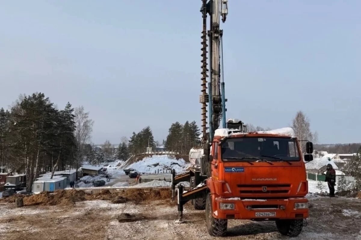    В Людиново продолжается масштабная реконструкция моста через ж/д пути