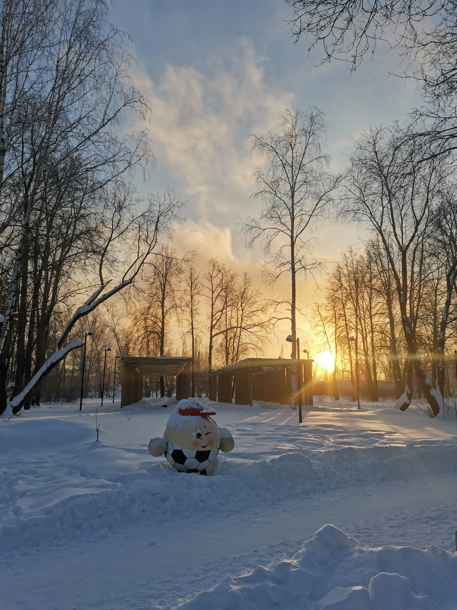 Наш любимый сквер Бажова, из окон 10 этажа видно
