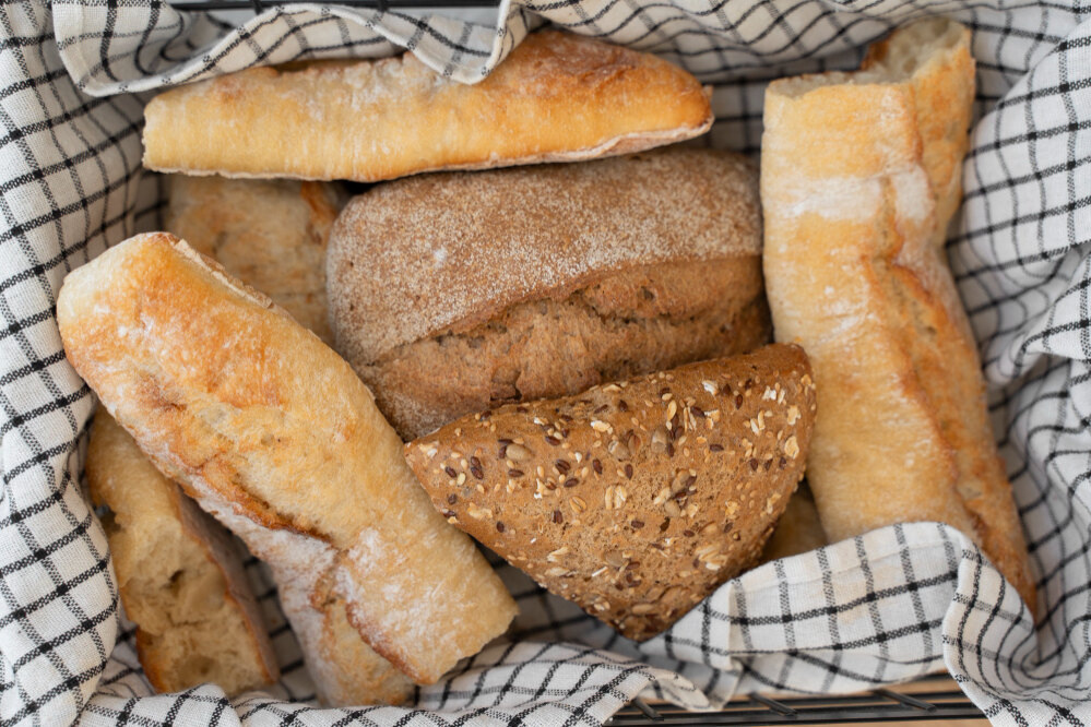     Если заморозить хлеб, он становится полезнее: объясняют диетологи