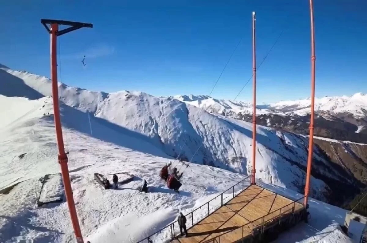    В Архызе появились гигантские качели на высоте 2 520 метров