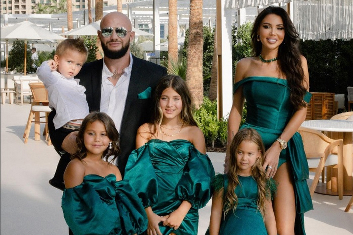 Фото: соцсети. По словам родителей, Лея может потратить 500 тысяч за несколько дней.