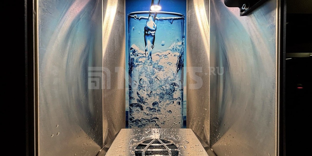 Автомат с бесплатной питьевой водой появился в московском метро