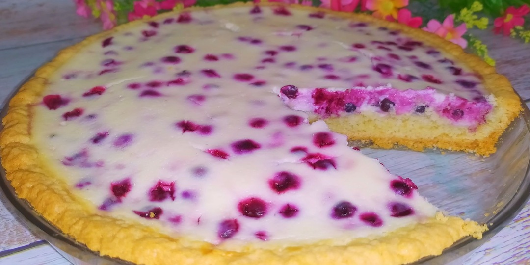 Песочный ПИРОГ с чёрной СМОРОДИНОЙ и сметанной ЗАЛИВКОЙ!