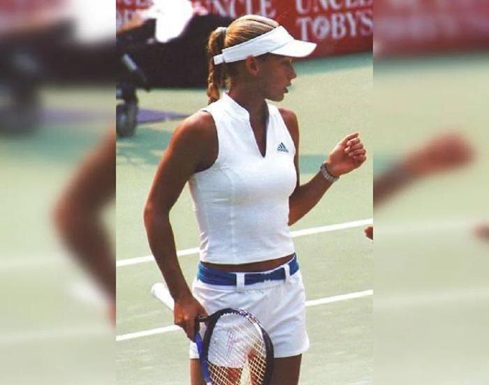 Обложка © Анна Курникова в разгар своей спортивной карьеры. Обложка © Wikipedia / TwoWings