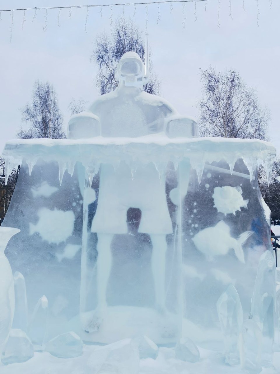 Томские скульптуры изо льда. «Хрустальный Томск» 2024-2025