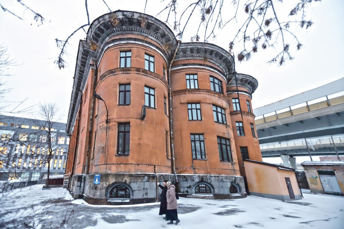    Так сегодня выглядит Путиловская церковь, деньги на строительство которой собирали сами рабочие. / Святослав Акимов / РГ